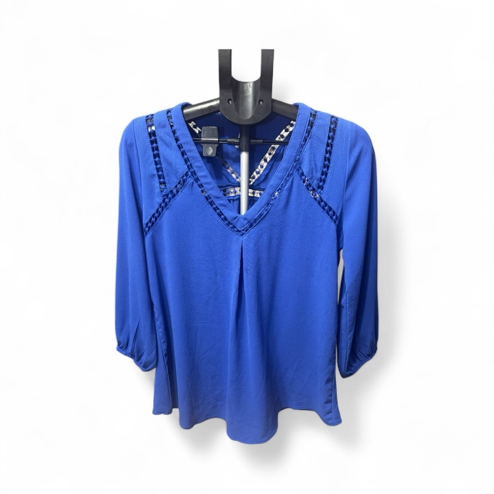 Chic Women's Blue Blouse with V-Neck